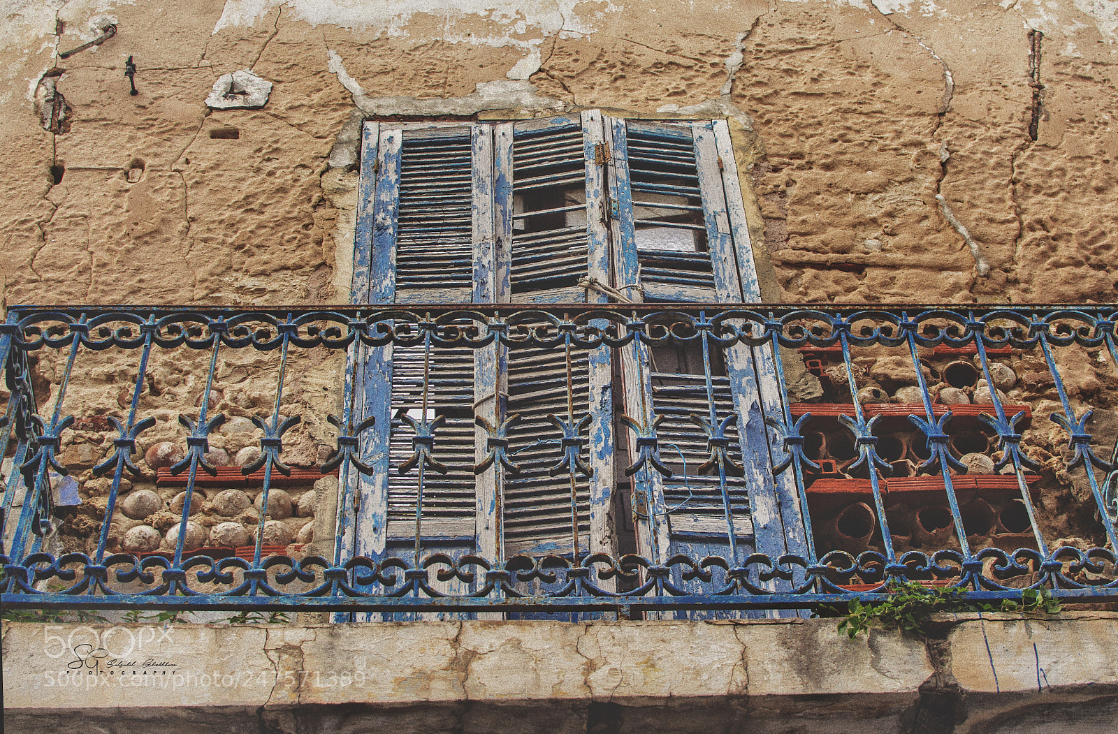 Nikon D5200 sample photo. Old photography