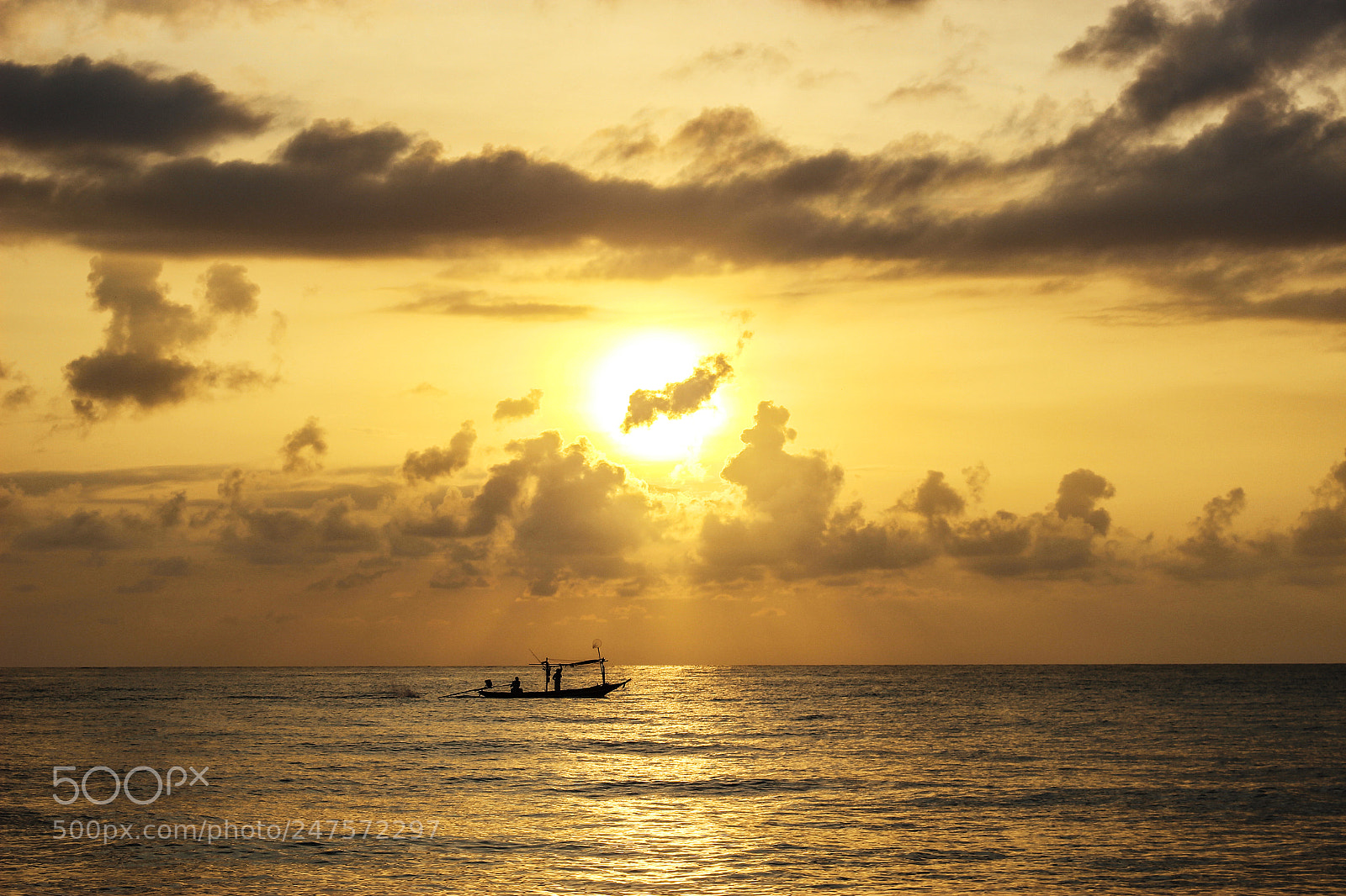 Canon EOS 100D (EOS Rebel SL1 / EOS Kiss X7) sample photo. Beautiful sunrise in thailand photography