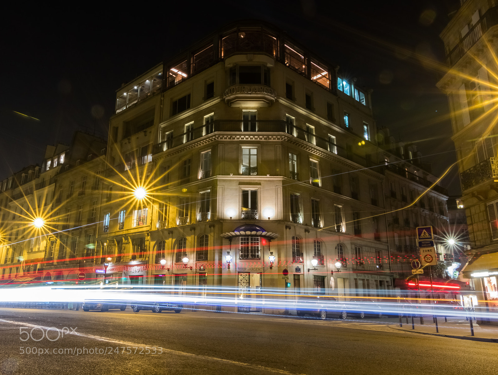 Canon EOS 80D sample photo. The city of lights photography