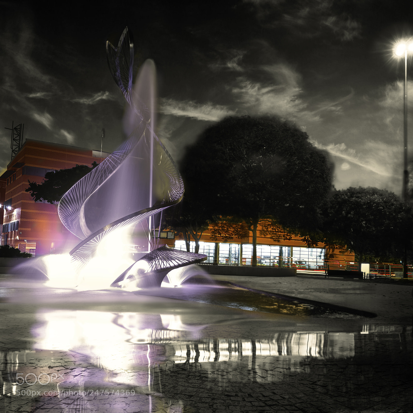 Canon EOS 6D Mark II sample photo. City fountain photography
