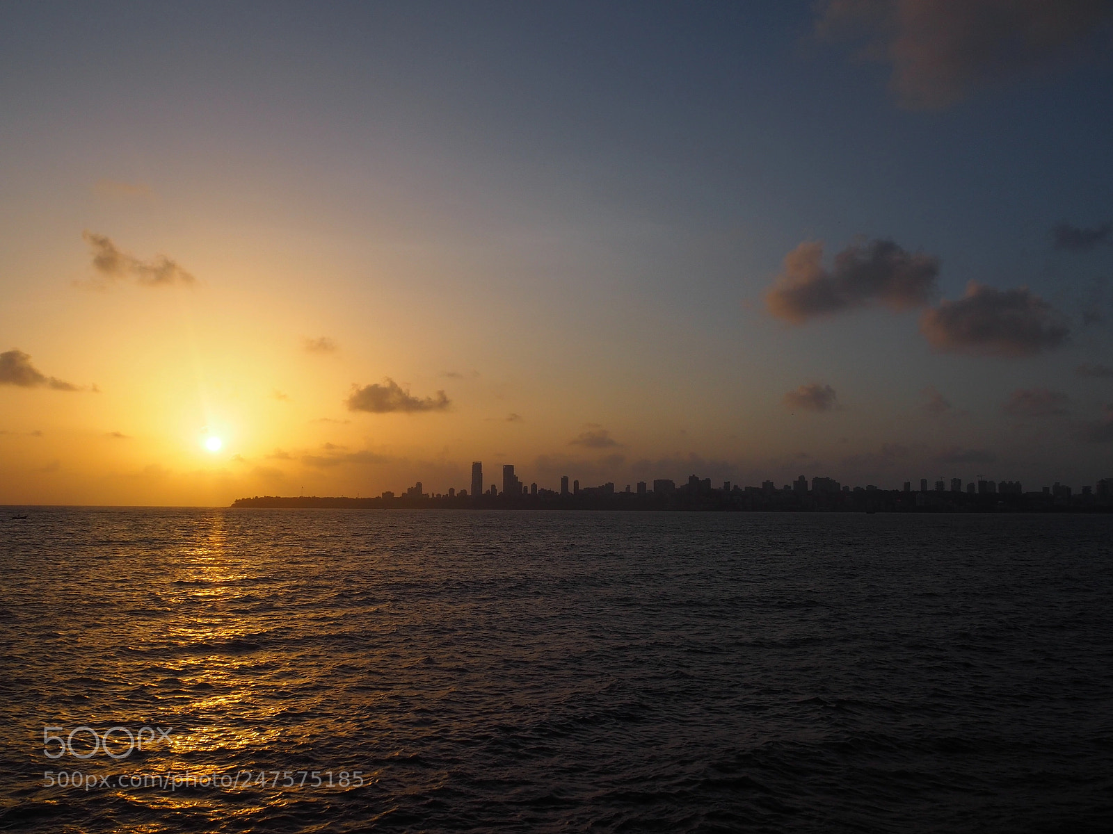 Olympus OM-D E-M10 II sample photo. Sunset over mumbai photography
