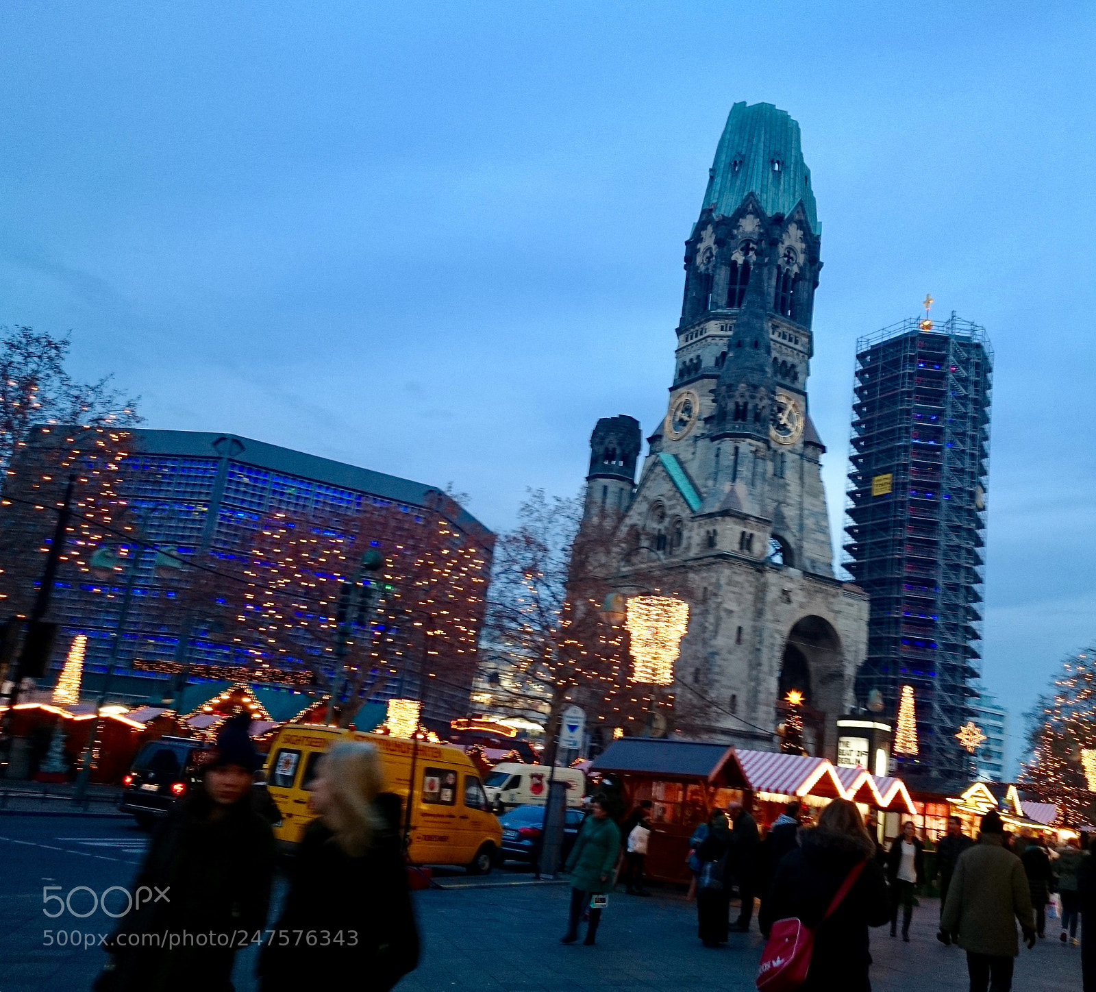 Sony Xperia Z2 sample photo. Berlin- gedächniskirche-weihnachtsmarkt photography