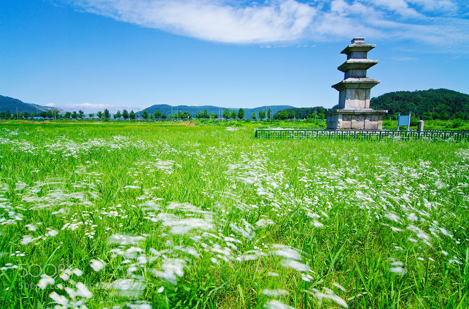 Pentax K20D sample photo. Three-story stone pagoda photography
