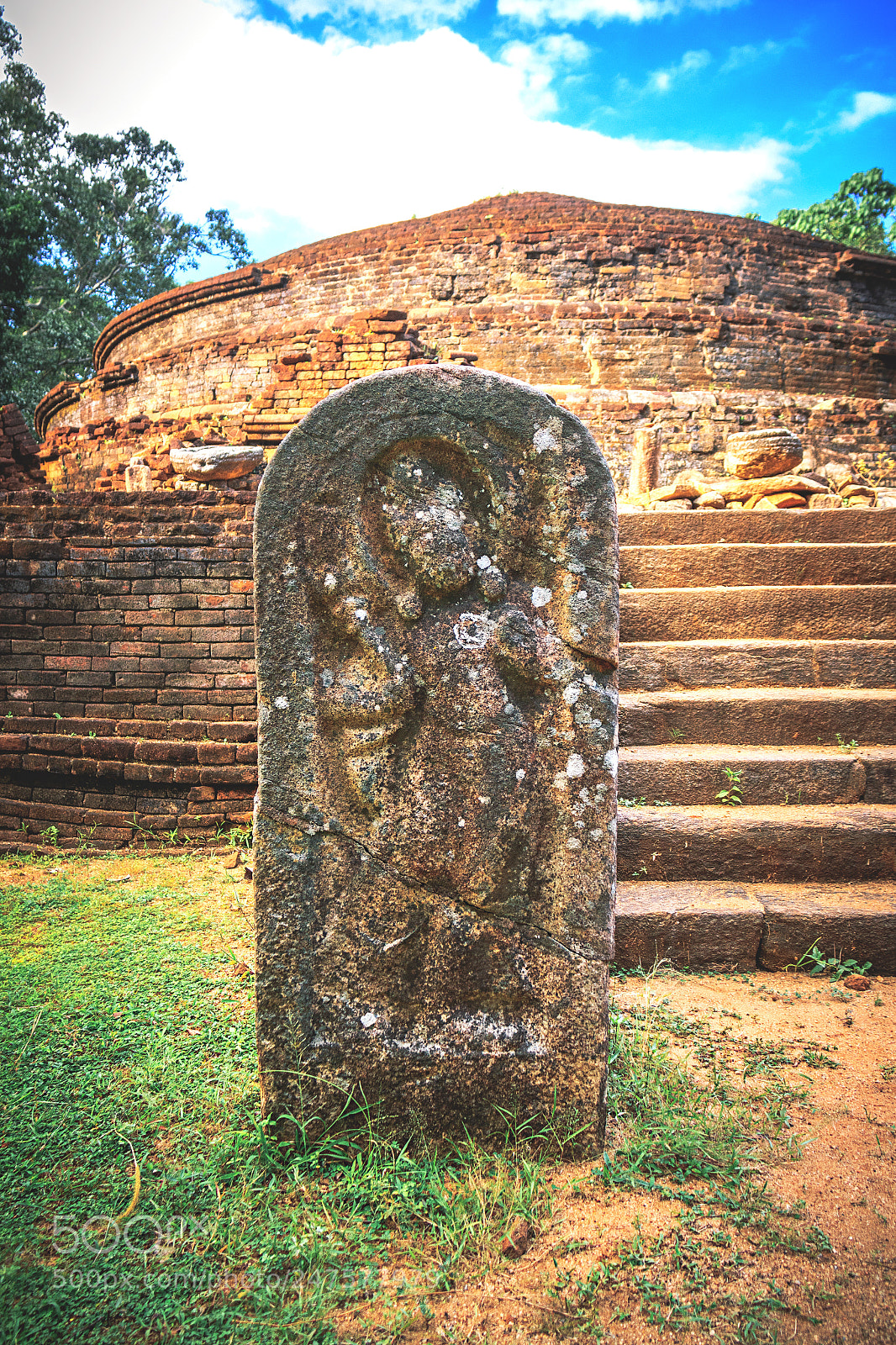 Canon EOS 600D (Rebel EOS T3i / EOS Kiss X5) sample photo. The forgotten temple, sri photography