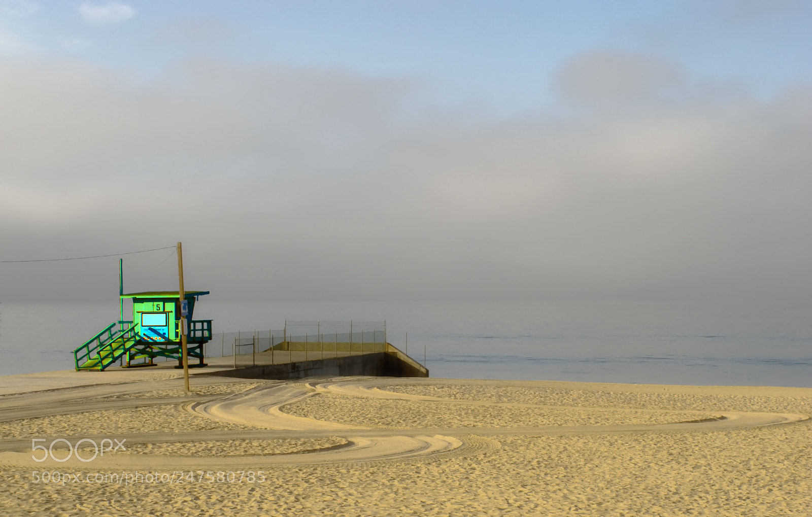 Canon PowerShot G12 sample photo. Lifeguard station photography