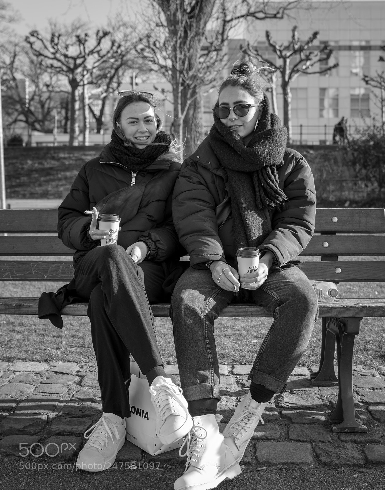 Sony a7R III sample photo. Two girls photography