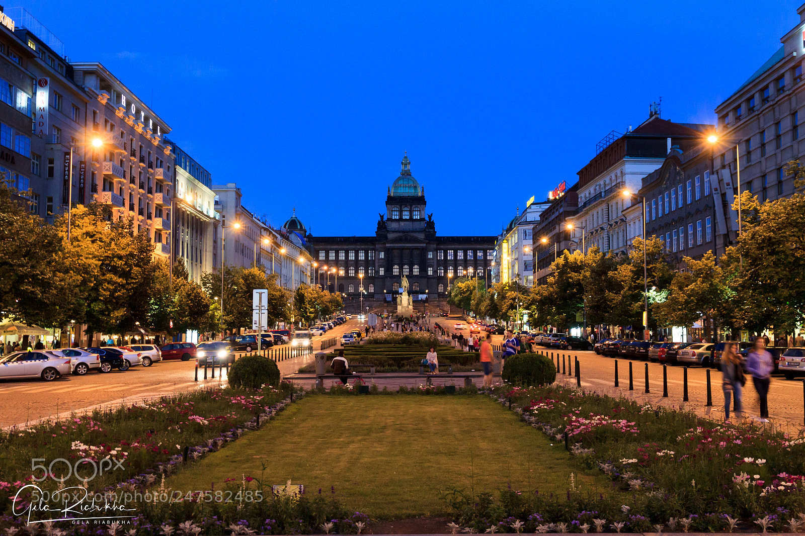 Canon EOS 500D (EOS Rebel T1i / EOS Kiss X3) sample photo. Wenceslas square, prague photography