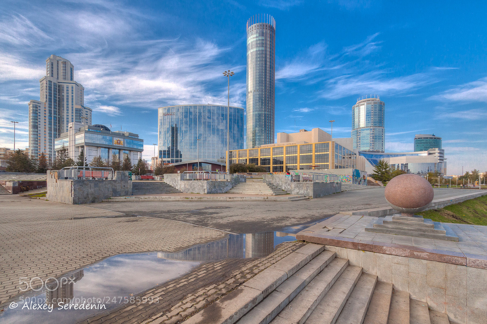 Canon EOS 50D sample photo. Oktyabrskaya square photography