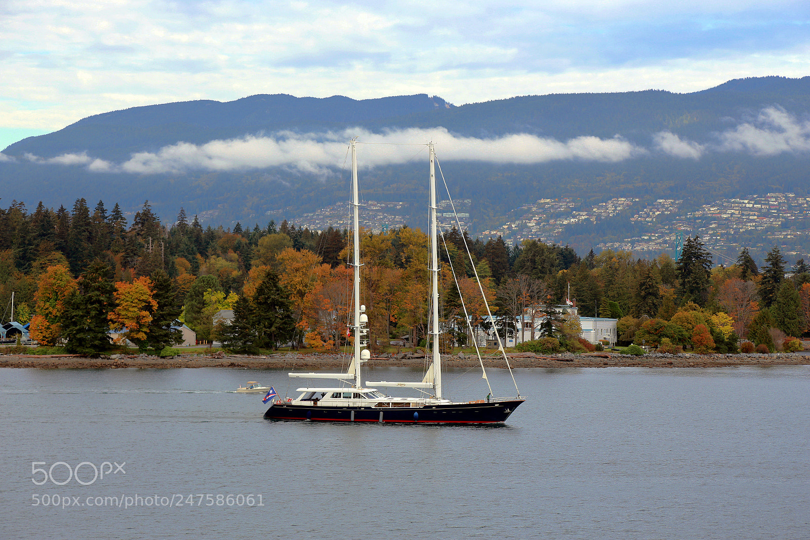 Canon EOS 6D + Canon EF 24-105mm F4L IS USM sample photo. Yacht photography