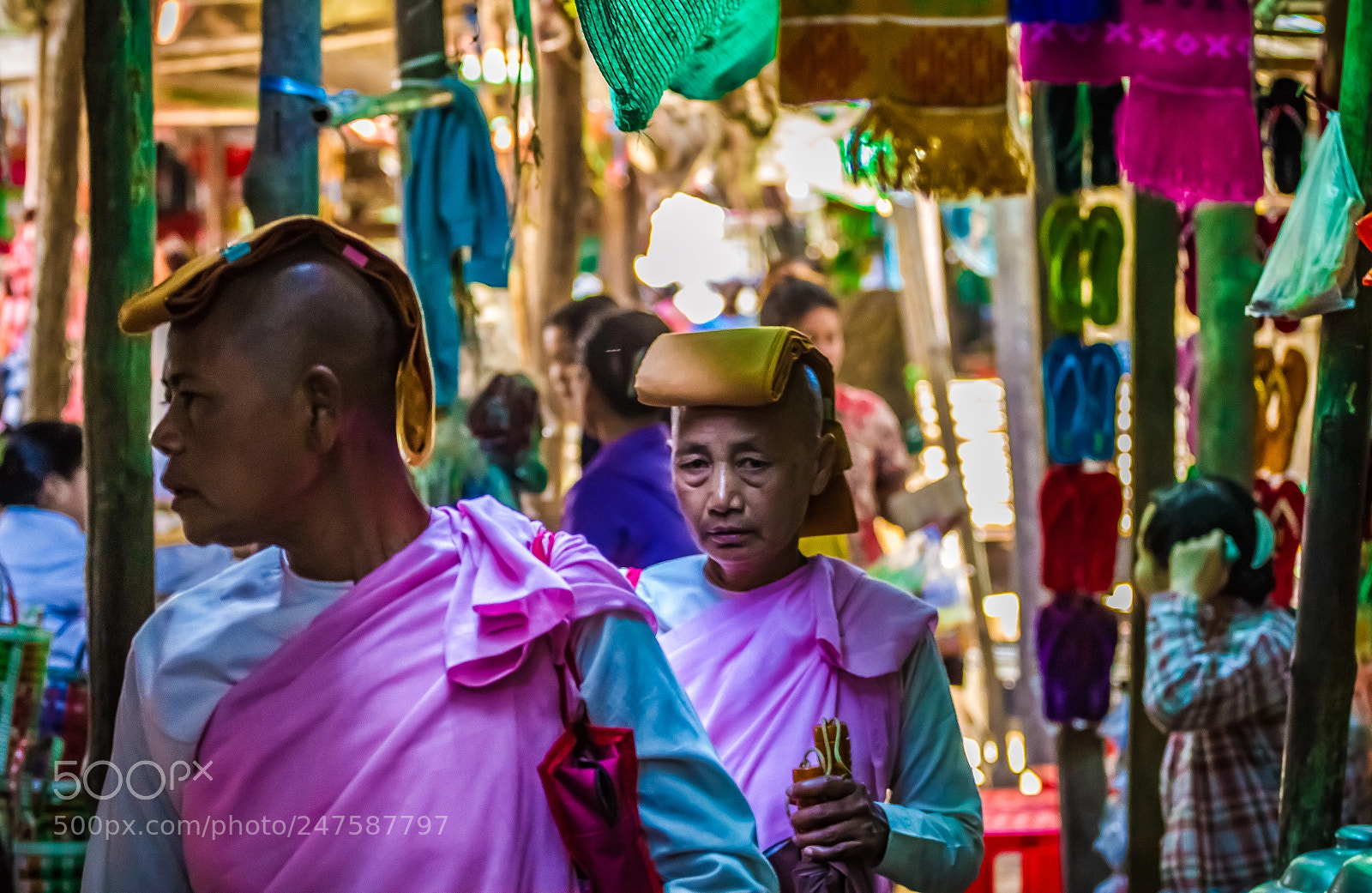 Canon EOS 7D sample photo. Female monks at the photography