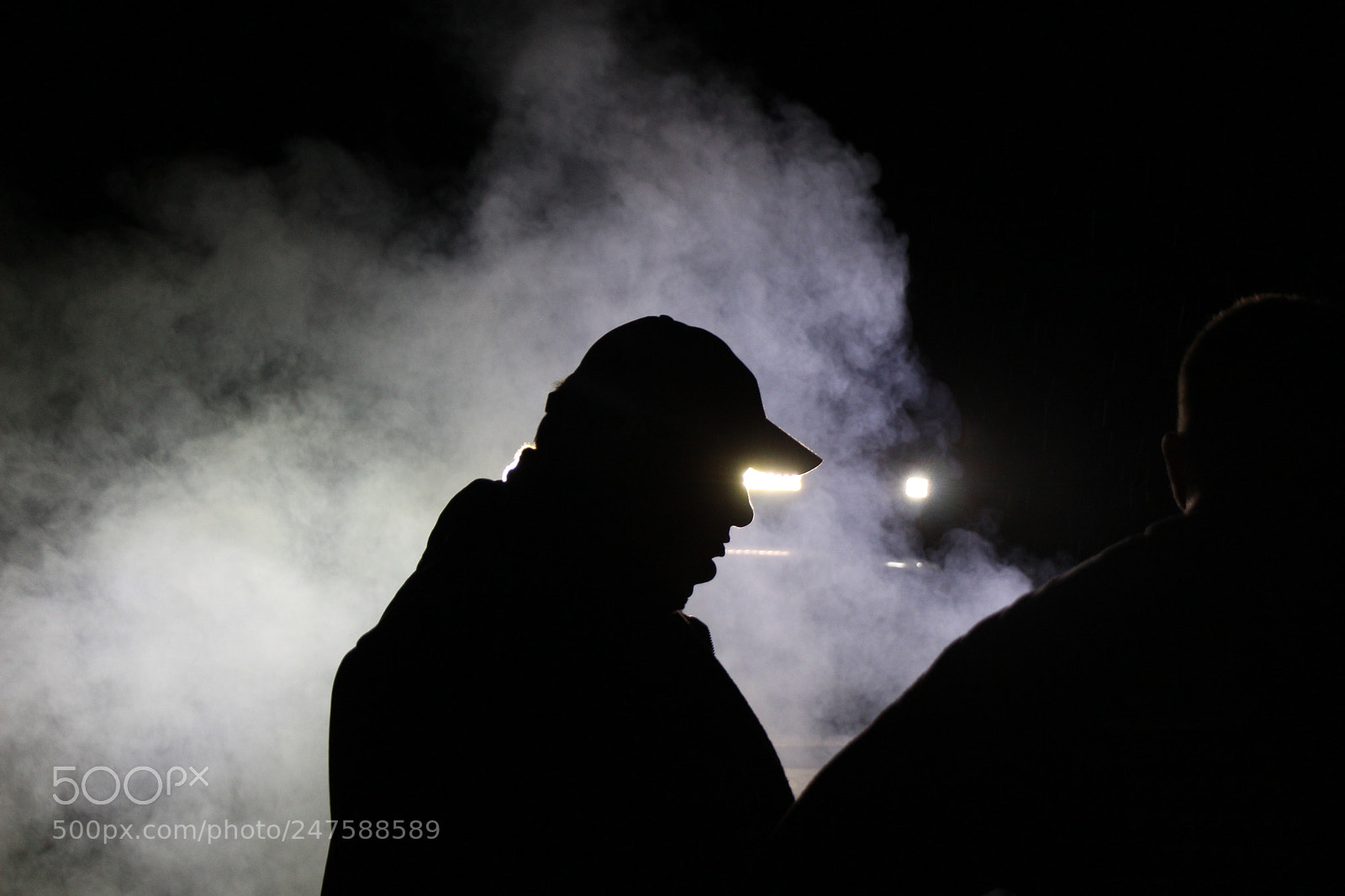Canon EOS 650D (EOS Rebel T4i / EOS Kiss X6i) sample photo. Smoke on the night photography