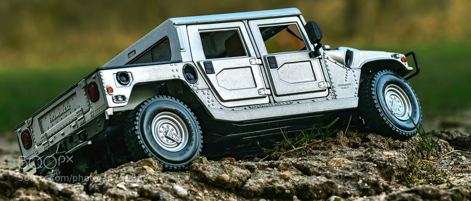 Sony ILCA-77M2 sample photo. Model car hummer h1 photography