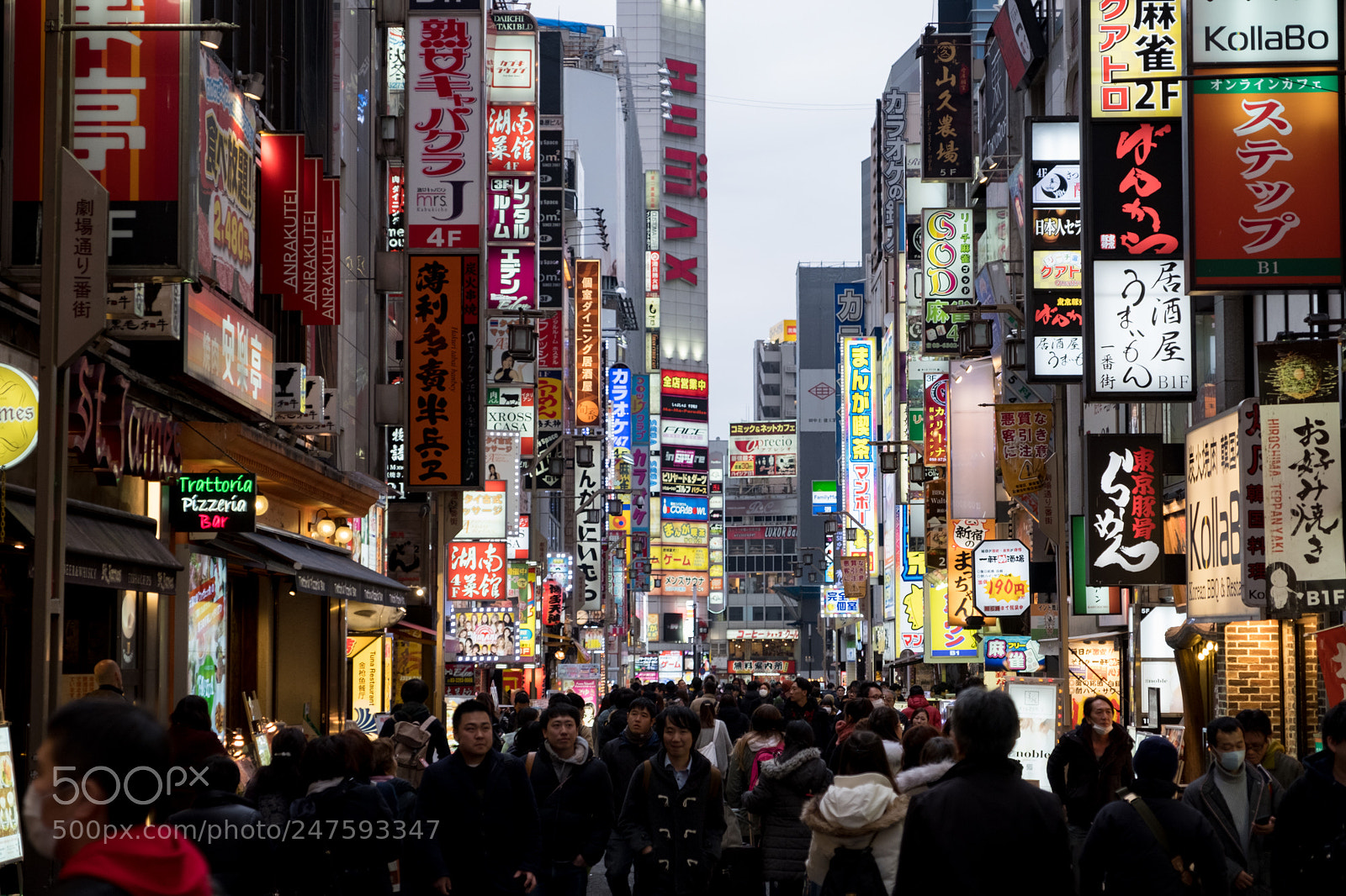 Fujifilm X-T2 sample photo. Kabukicho photography