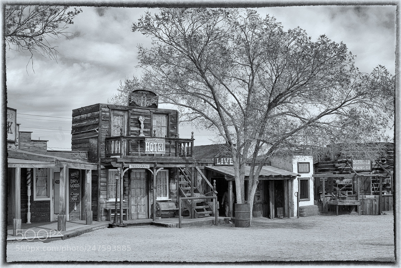 Nikon D800 sample photo. Back in time photography