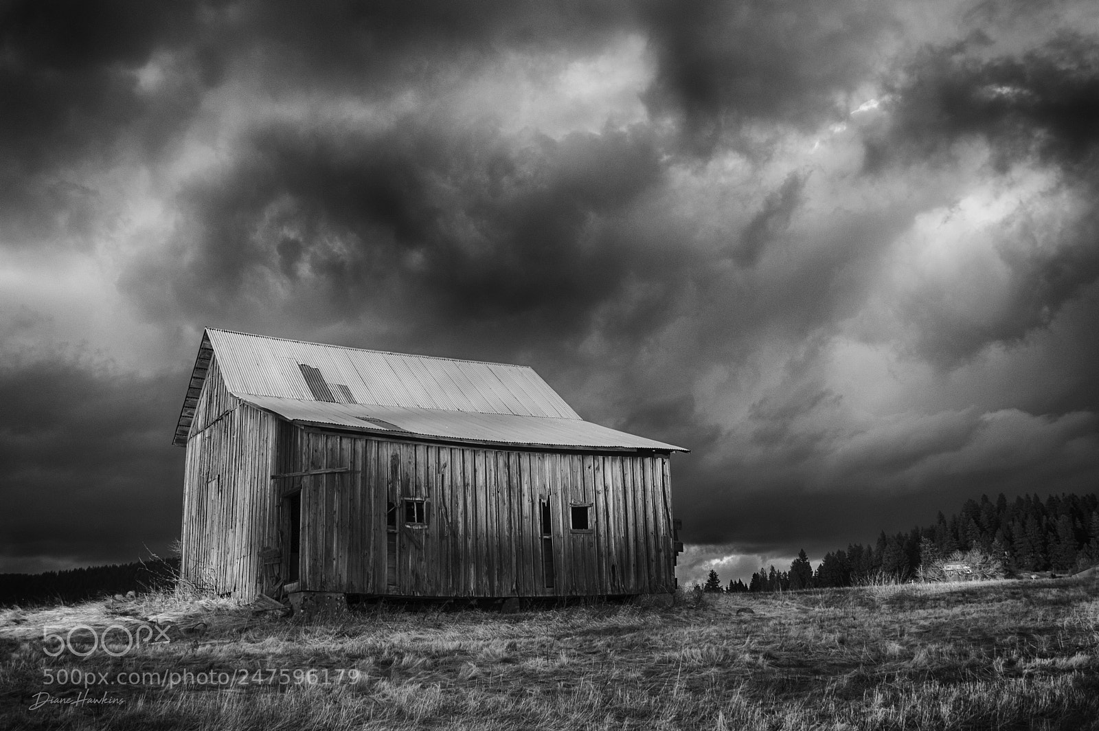 Nikon D3200 sample photo. Stormy barn photography