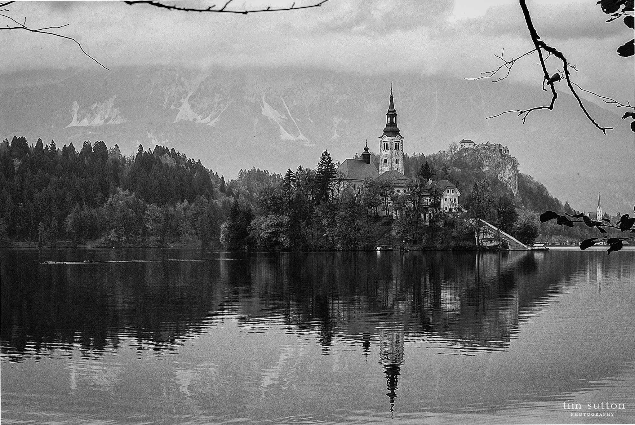 KONICA MINOLTA ALPHA-7 DIGITAL sample photo. Lake bled in late autumn photography
