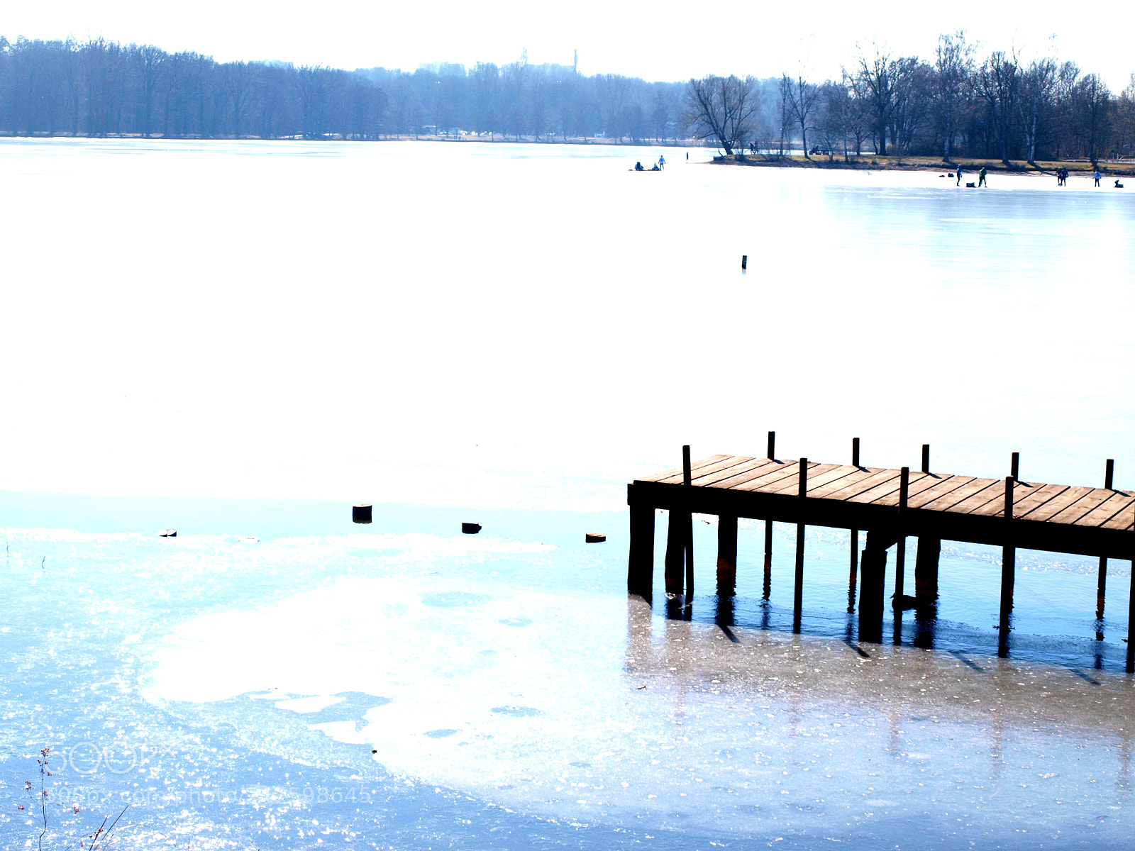 Olympus E-420 (EVOLT E-420) sample photo. Ice photography