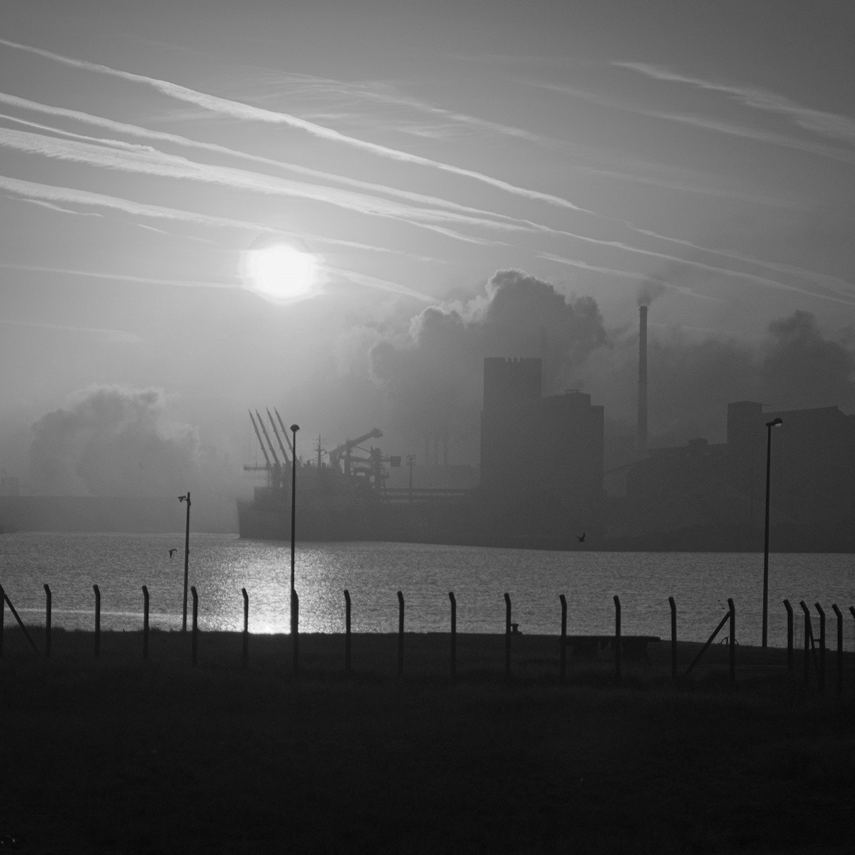 35-70mm F4 sample photo. Loon plage industrial area photography