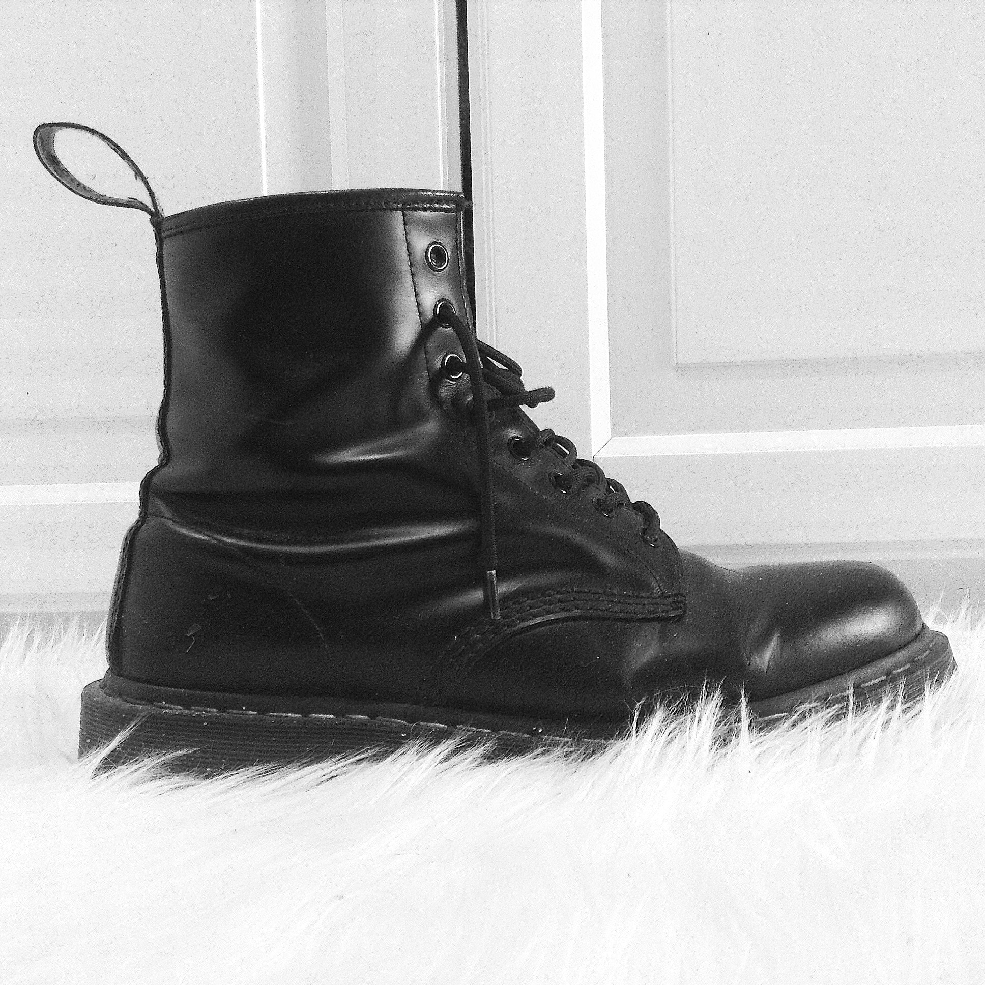 Apple iPad mini sample photo. Martens in furs. photography