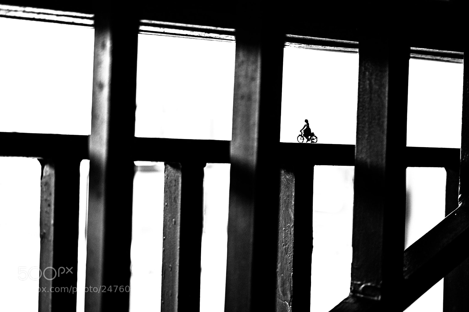 Nikon D7200 sample photo. A person passing by photography