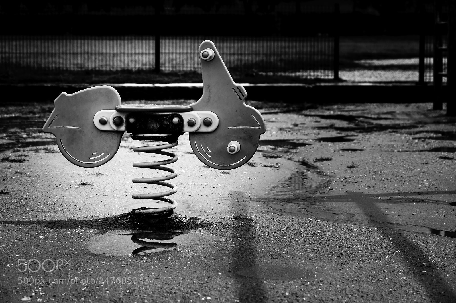 Canon EOS 1000D (EOS Digital Rebel XS / EOS Kiss F) sample photo. Playground photography