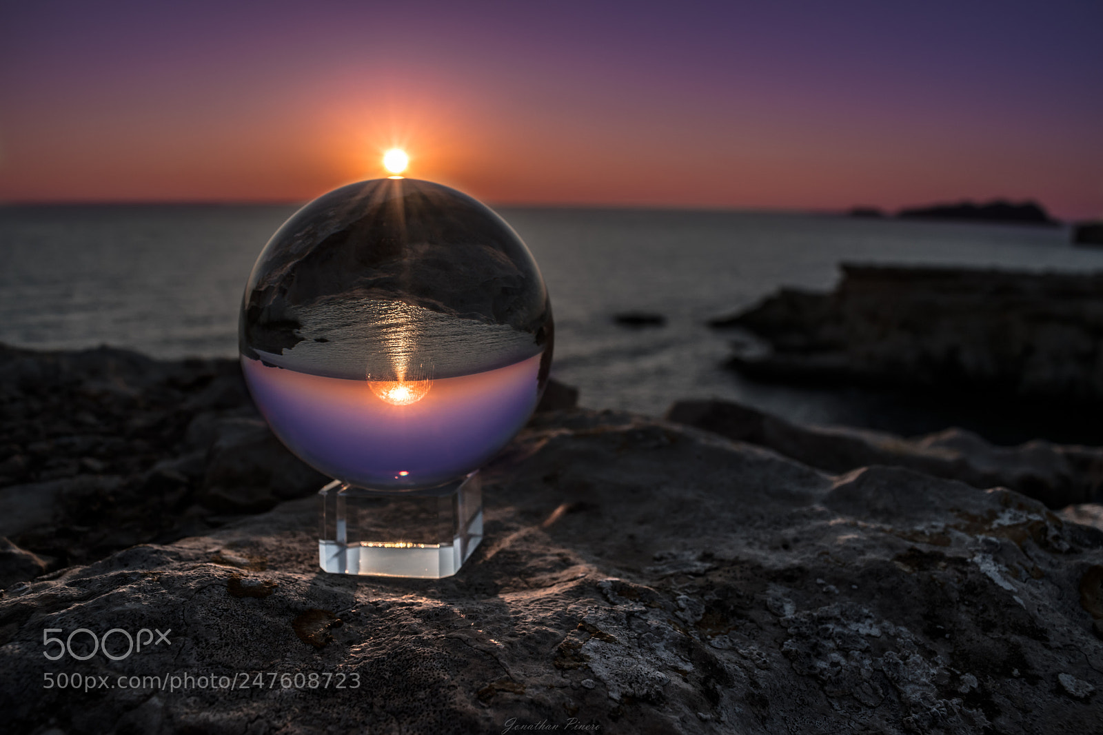 Nikon D5600 sample photo. Crystal ball photography