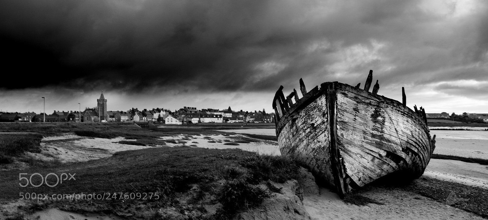 Canon EOS 700D (EOS Rebel T5i / EOS Kiss X7i) sample photo. Porbail wreck photography