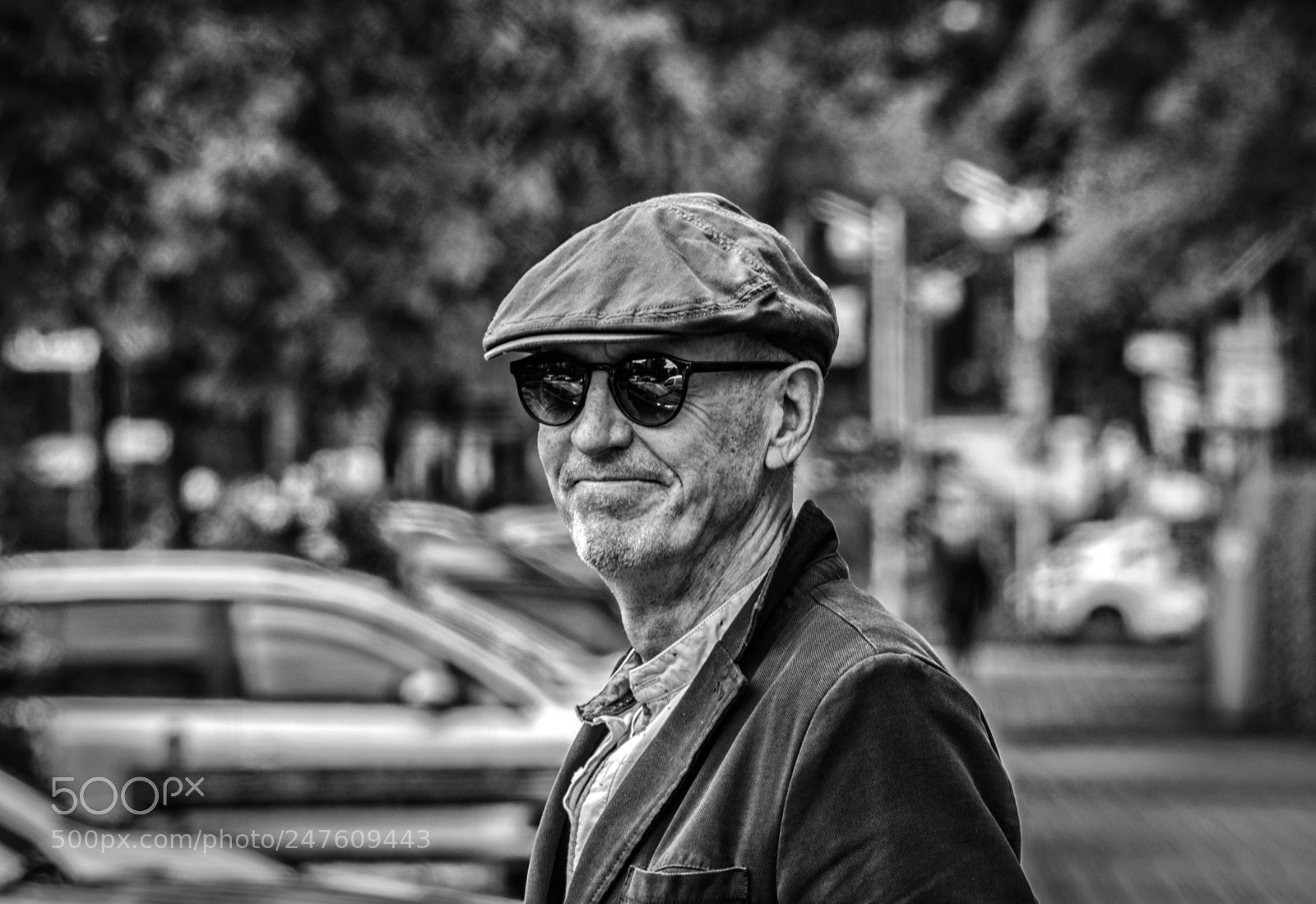 Sony Cyber-shot DSC-RX10 III sample photo. Street view photography