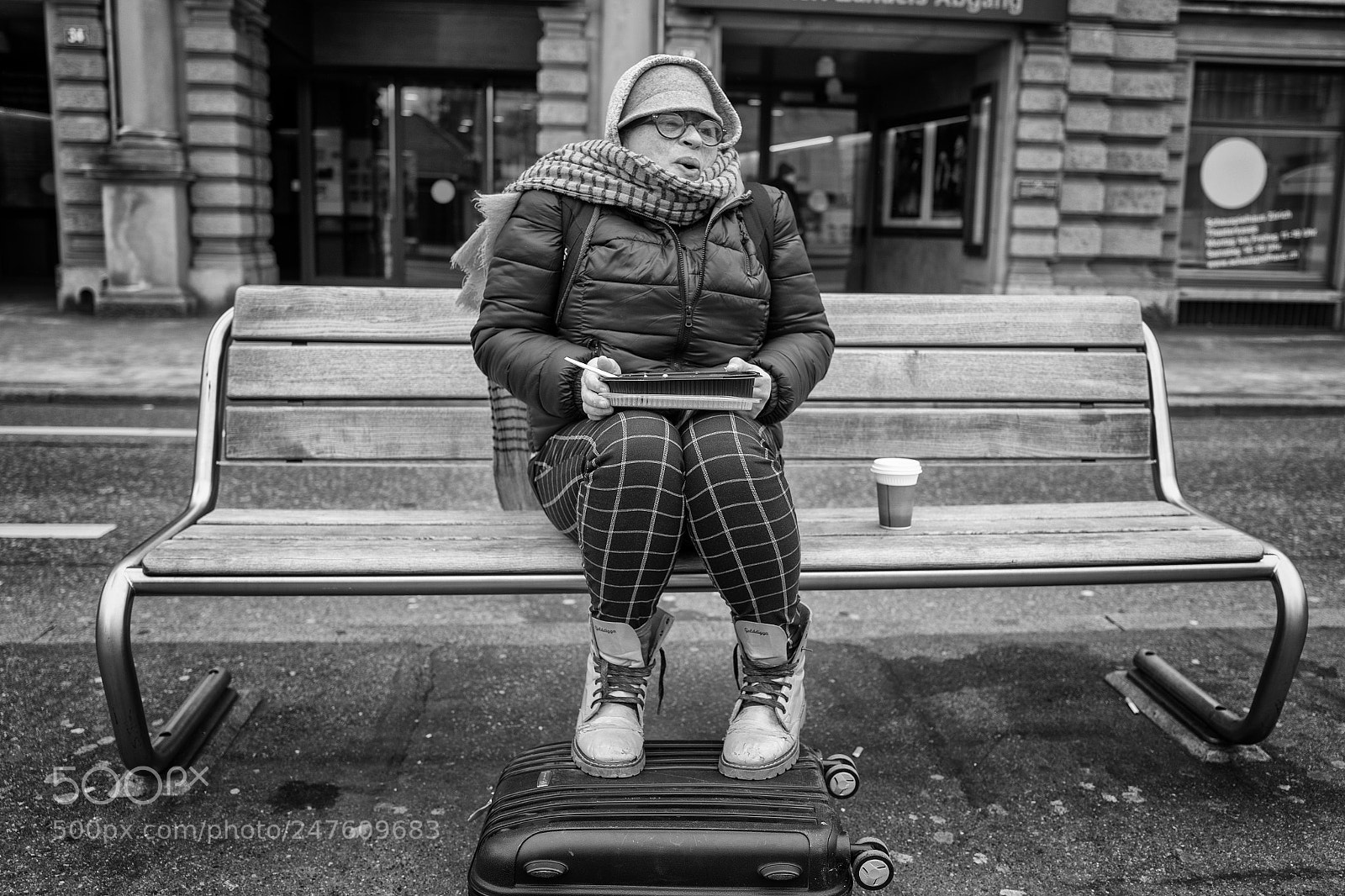 Leica Q (Typ 116) sample photo. No cold feet street photography