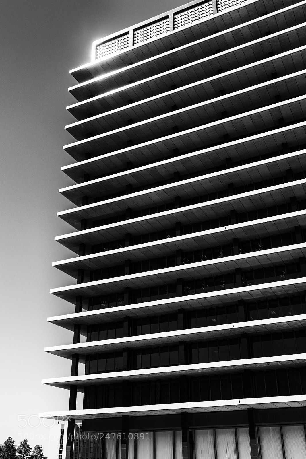 Canon EOS 77D (EOS 9000D / EOS 770D) sample photo. Building photography