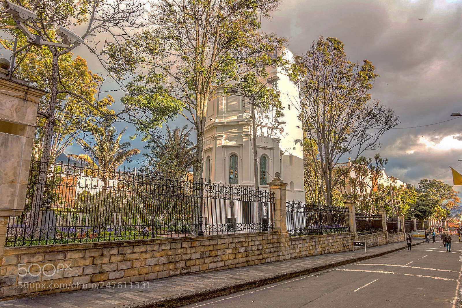 Sony Cyber-shot DSC-RX100 III sample photo. Viejo observatorio en bogota photography