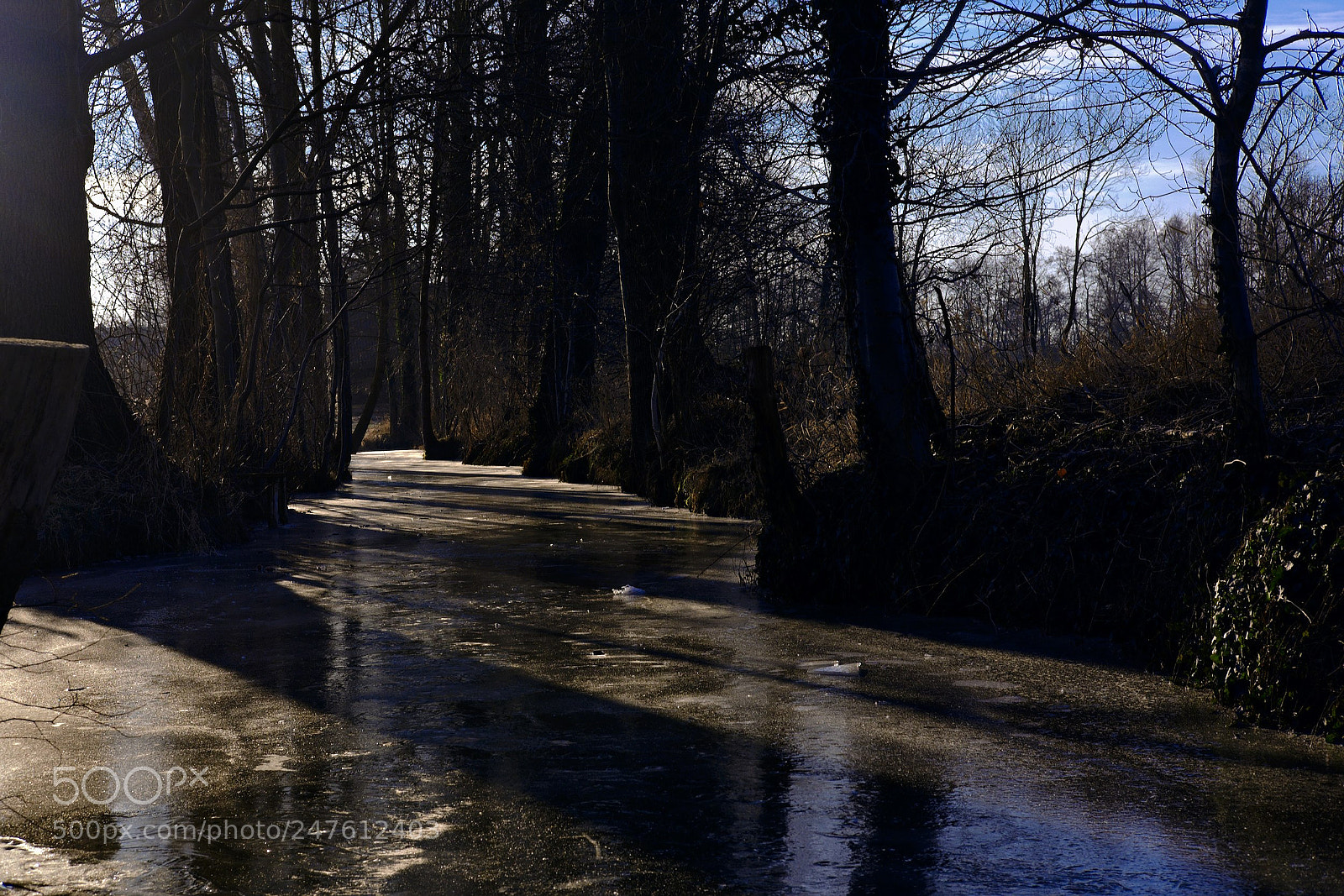Fujifilm X-T10 sample photo. Frozen river photography