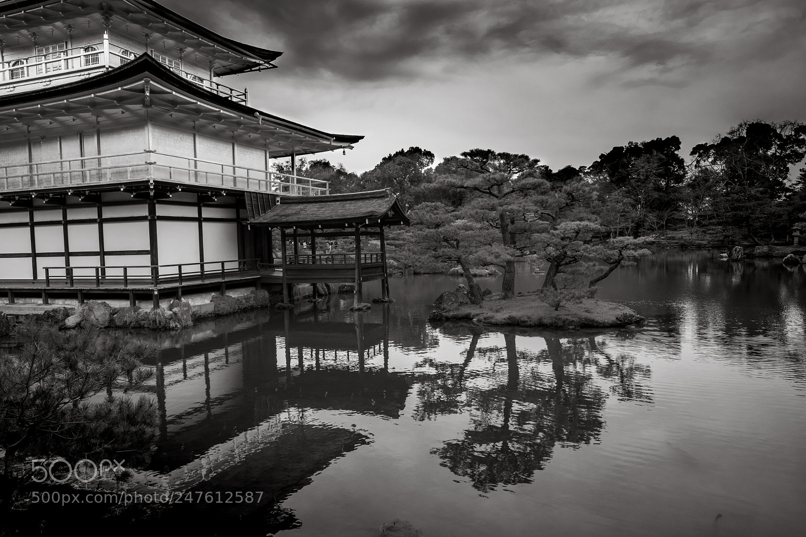 Fujifilm X-T2 sample photo. Kinkaku-ji photography