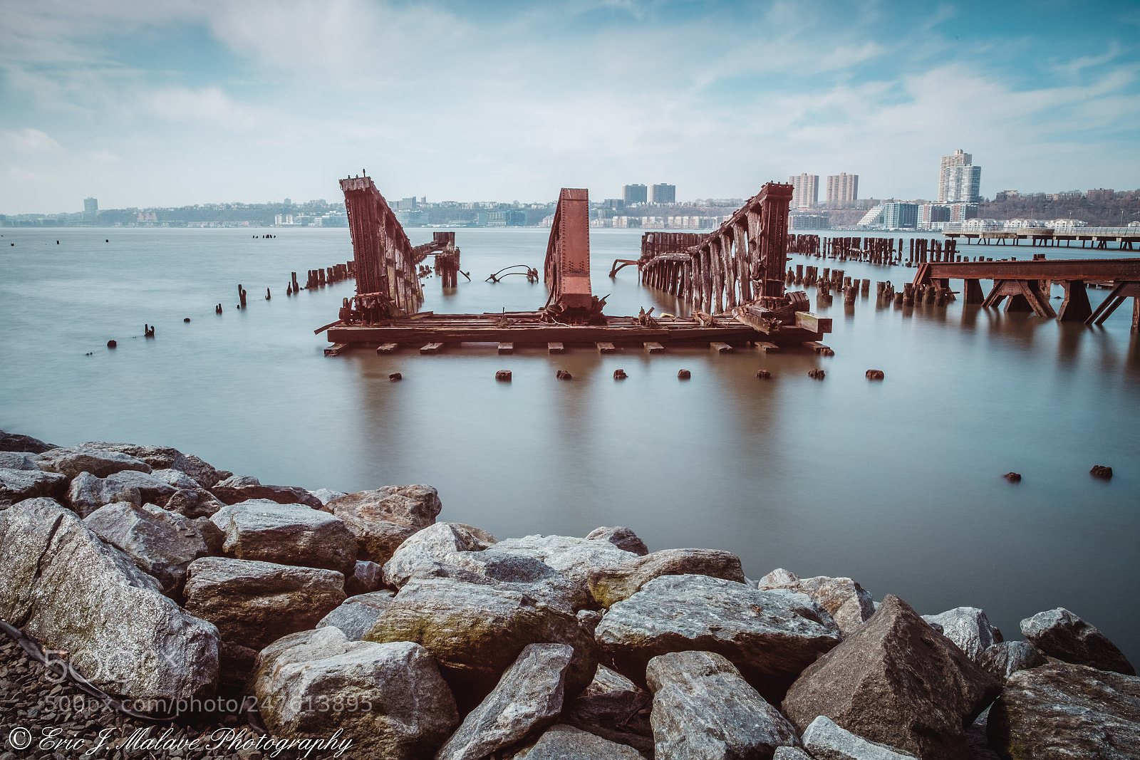 Fujifilm X-T10 sample photo. Remains of 69th street photography