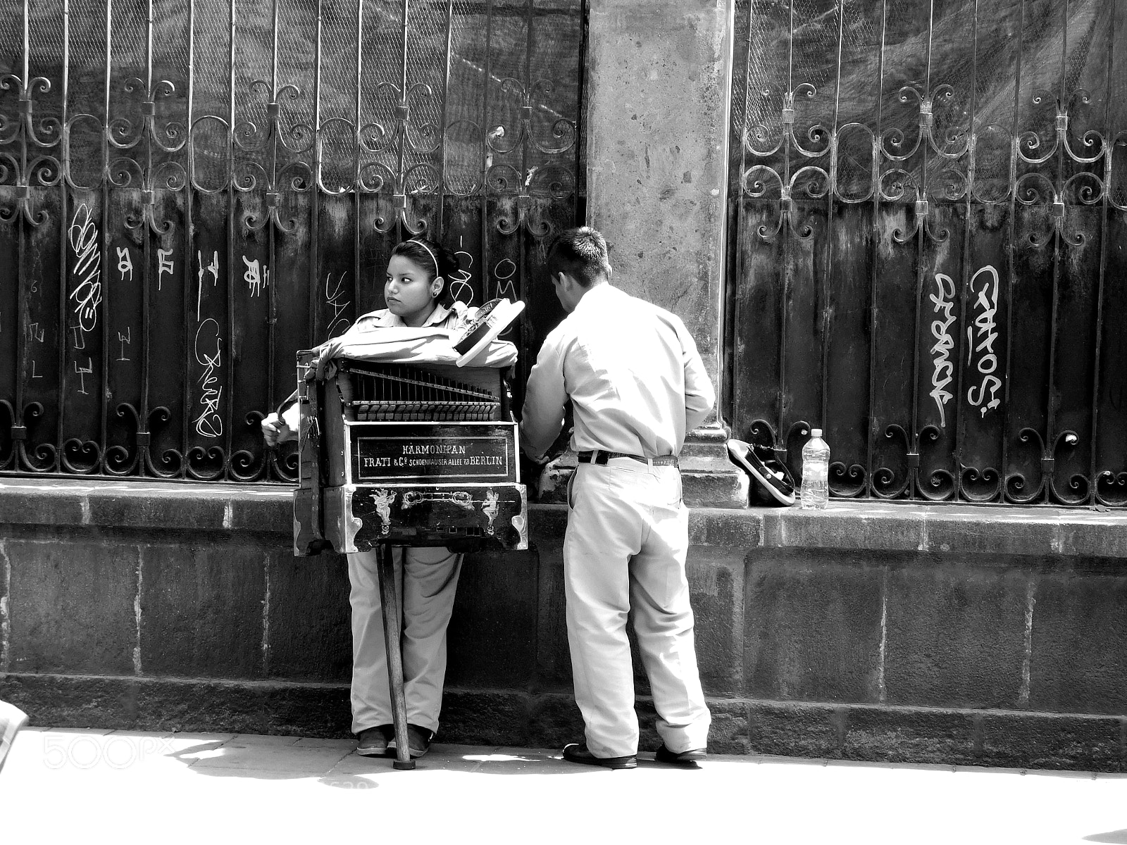 Nikon Coolpix L840 sample photo. Organilleros photography