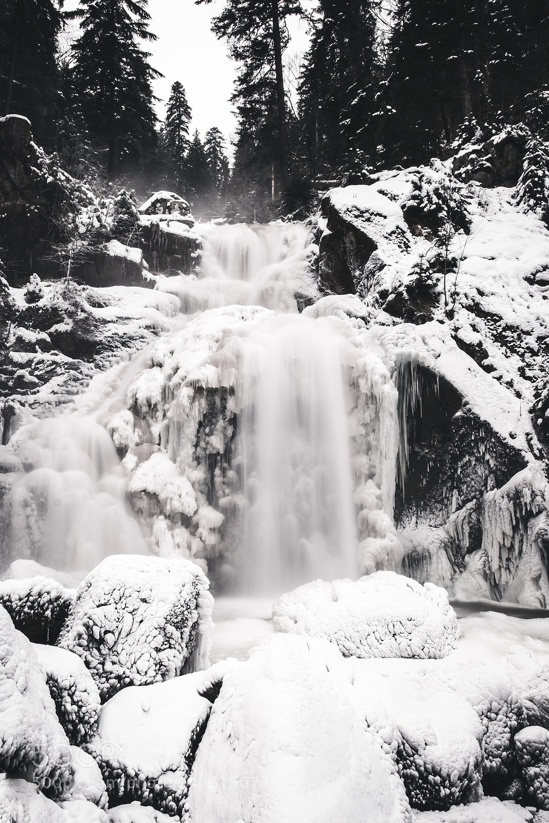 Fujifilm X-E2 sample photo. Frozen waterfall photography