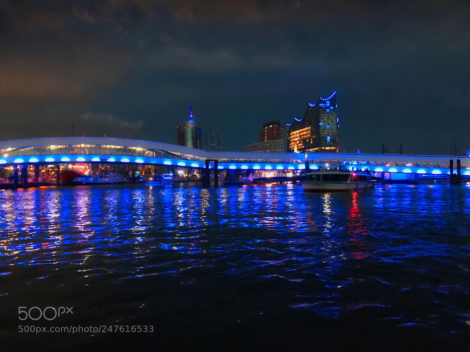 Apple iPhone 7 Plus sample photo. Hamburg blue port elphie photography