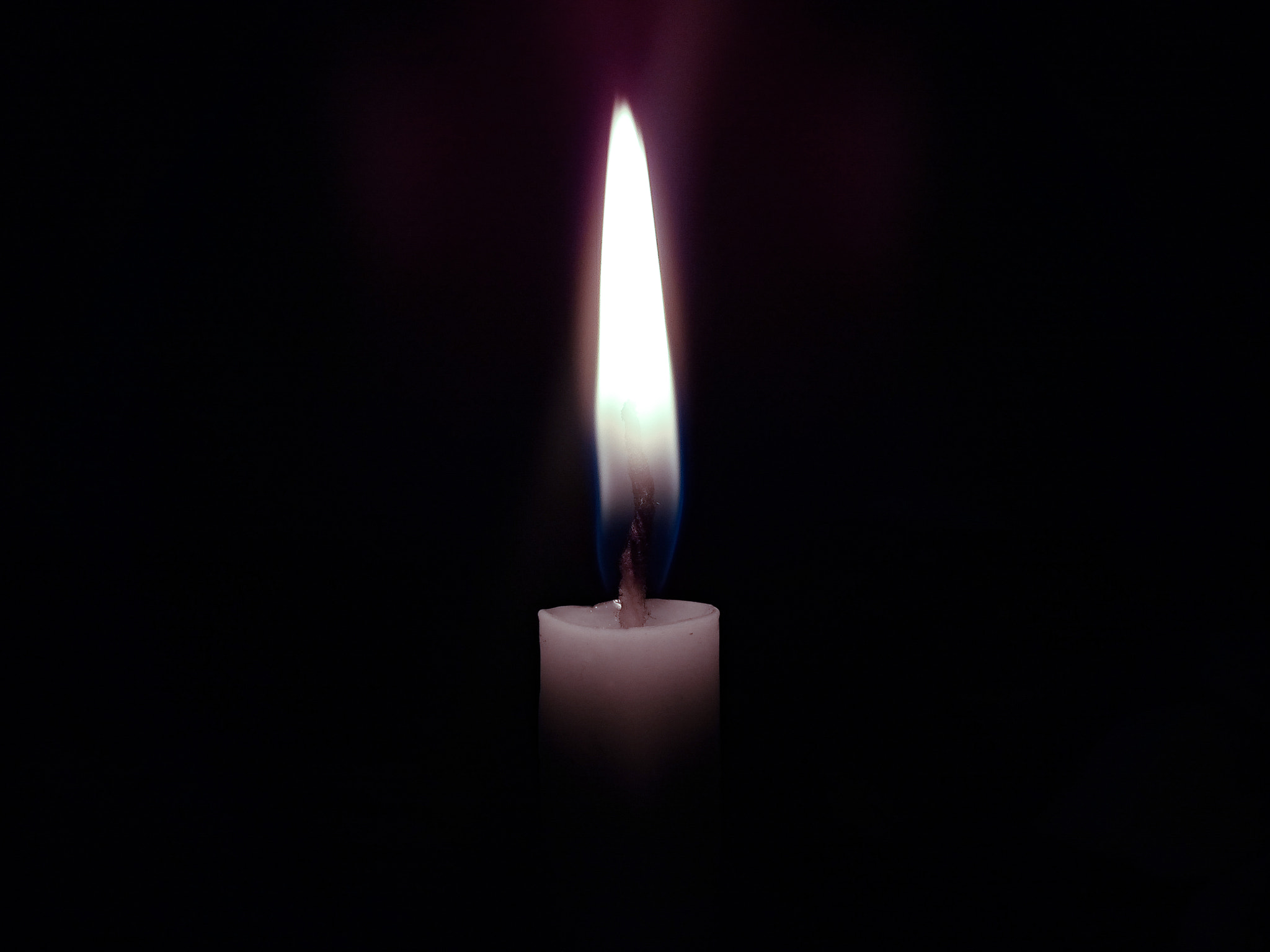 Symphony R100 sample photo. Candle photography