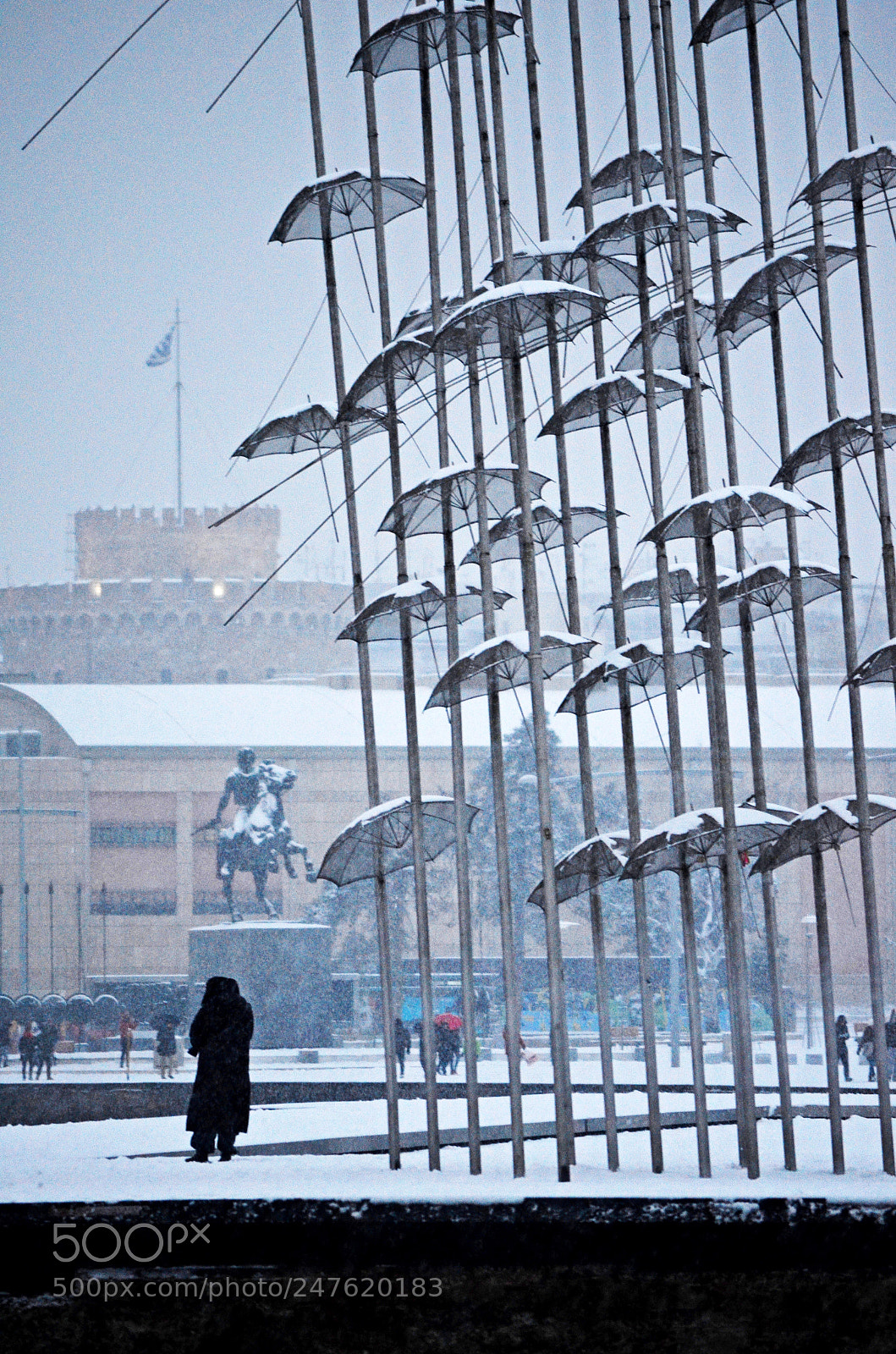 Nikon D5100 sample photo. Snowy umbrellas photography