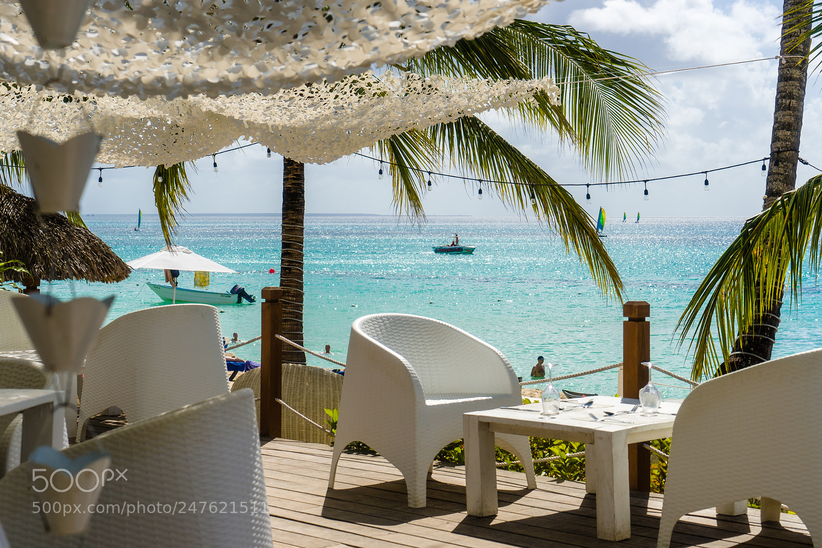Sony a7 II sample photo. Take a seat! photography