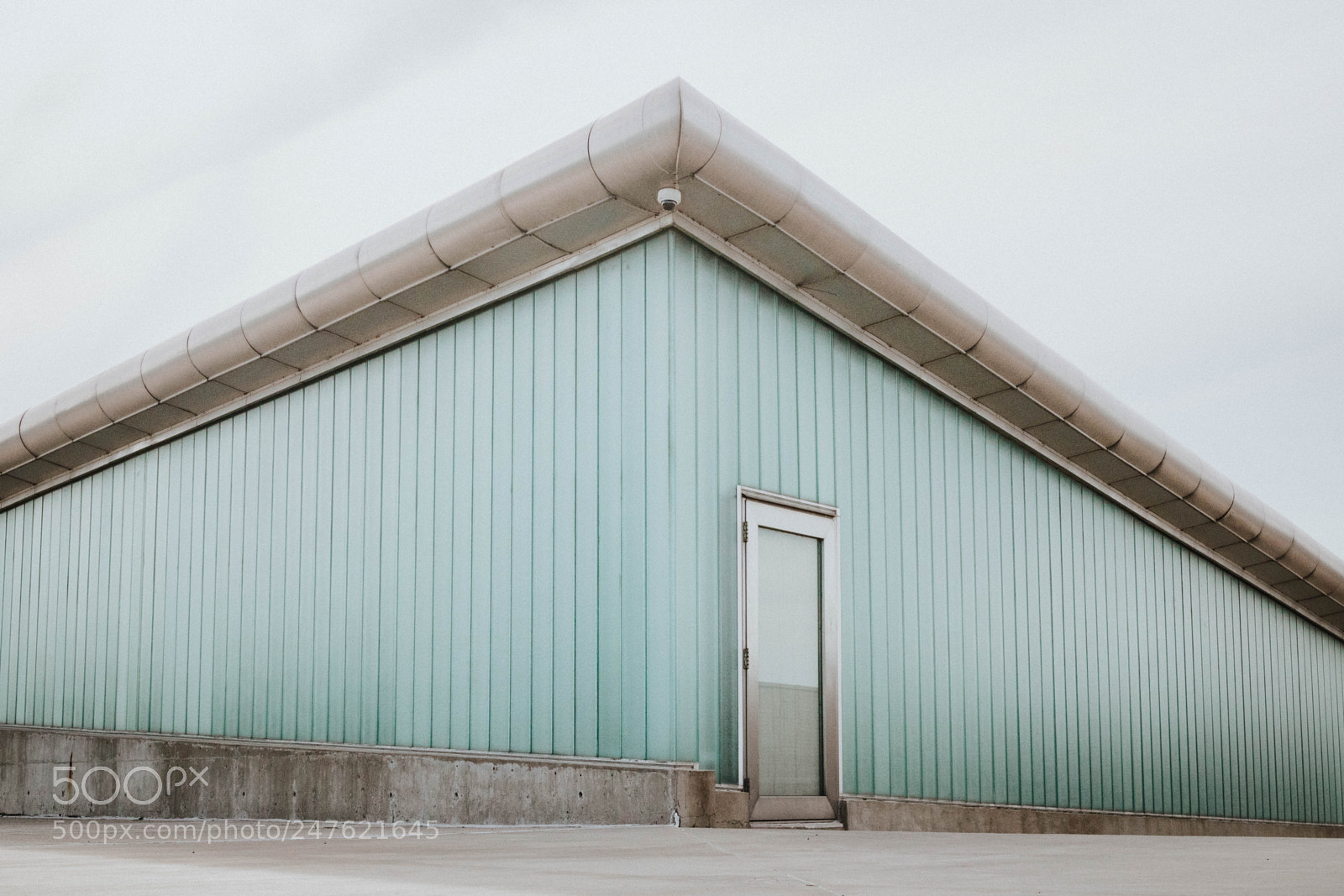 Canon EOS 750D (EOS Rebel T6i / EOS Kiss X8i) sample photo. #minimalist photography