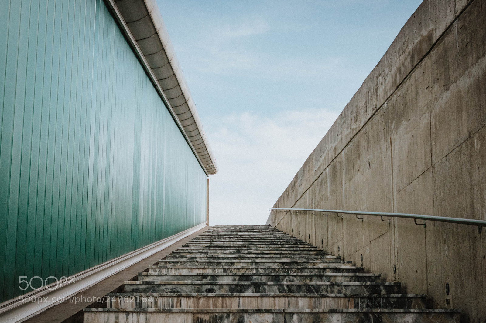 Canon EOS 750D (EOS Rebel T6i / EOS Kiss X8i) sample photo. #minimalist photography
