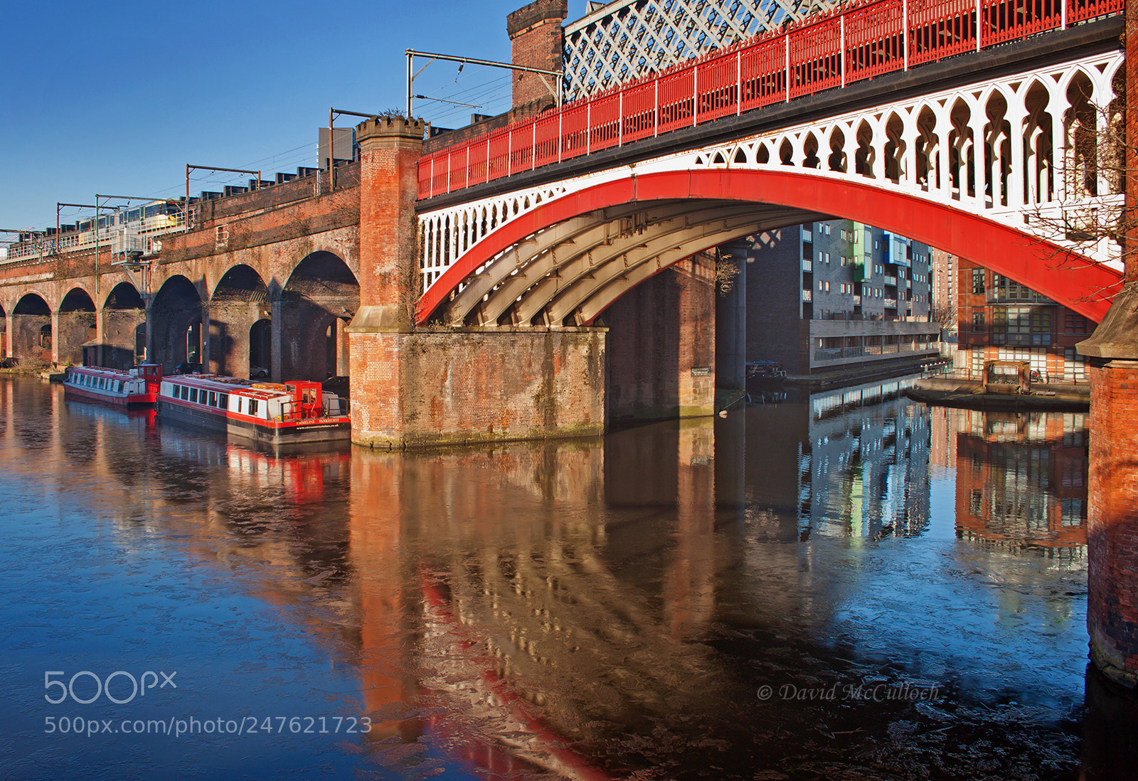 Canon EOS 500D (EOS Rebel T1i / EOS Kiss X3) sample photo. Colourful castlefield photography
