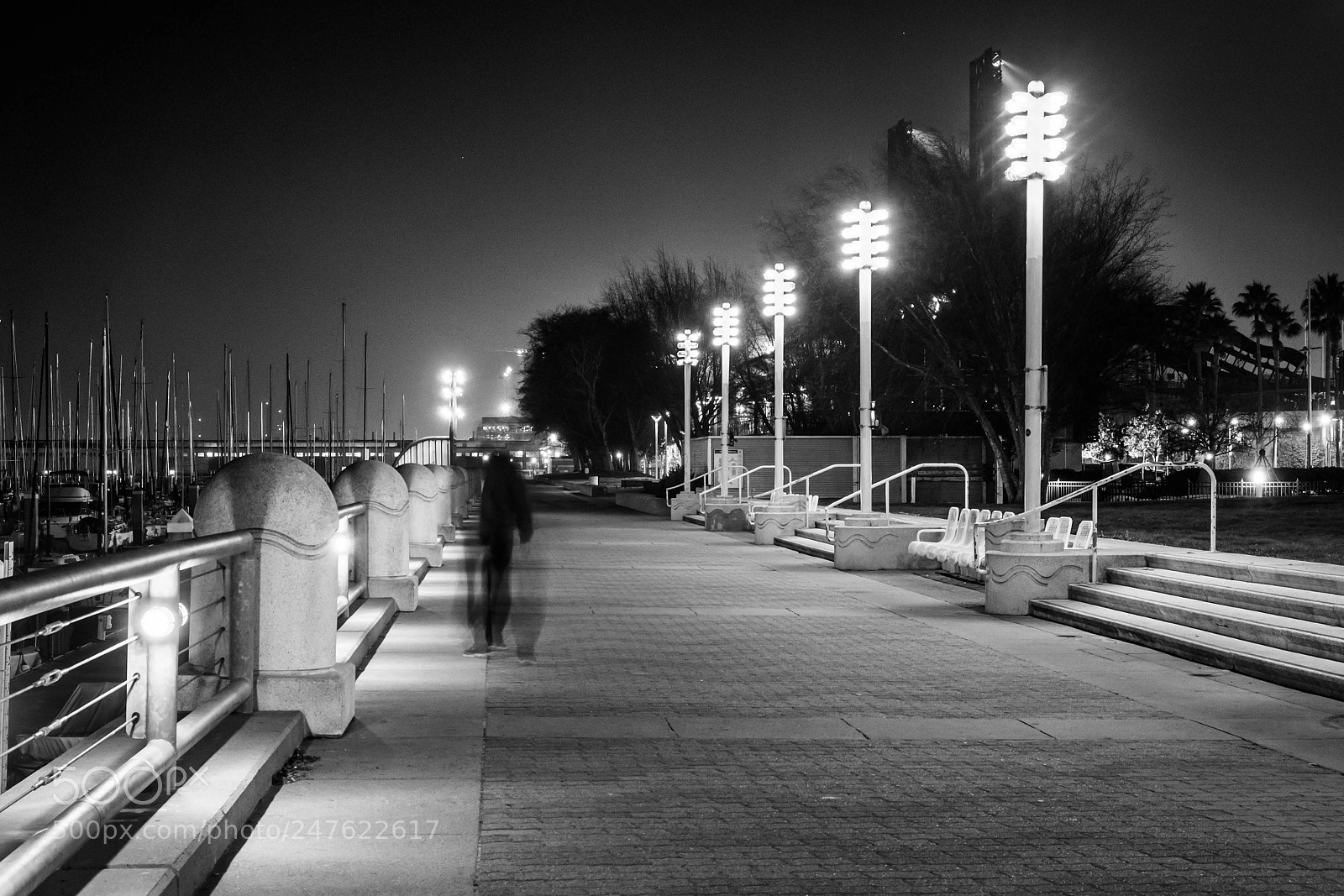 Fujifilm X-T10 sample photo. An impermanent nighttime stroll photography