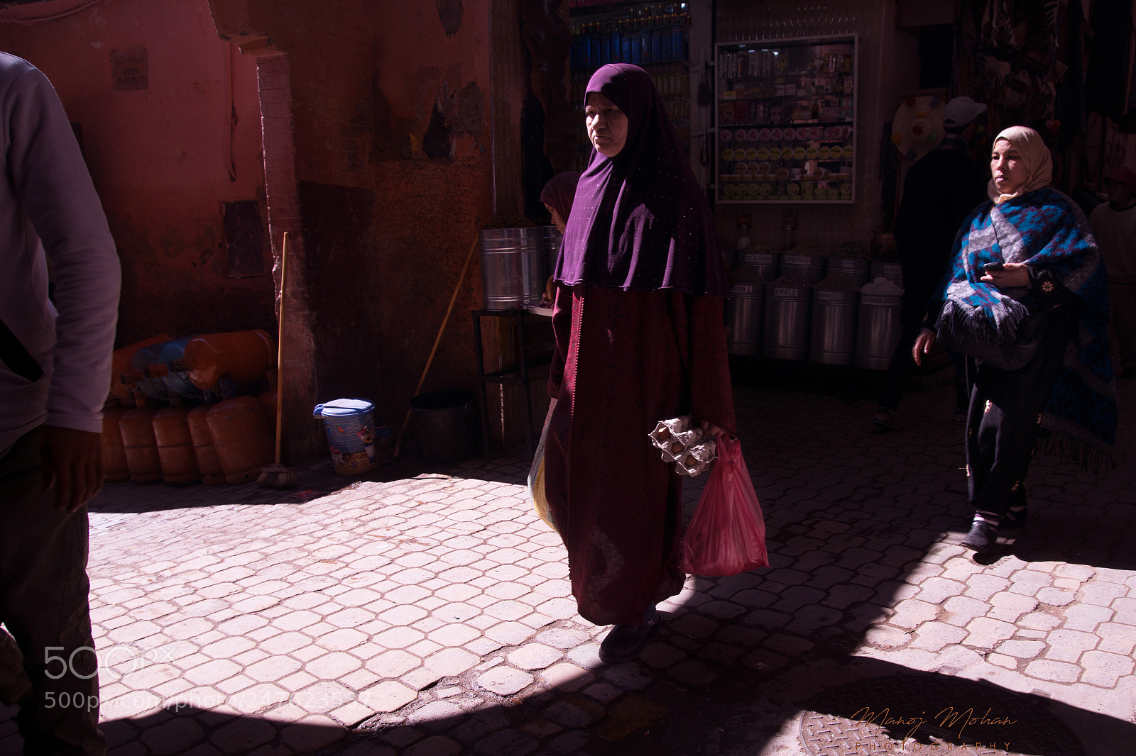Sony ILCA-77M2 sample photo. Two women photography