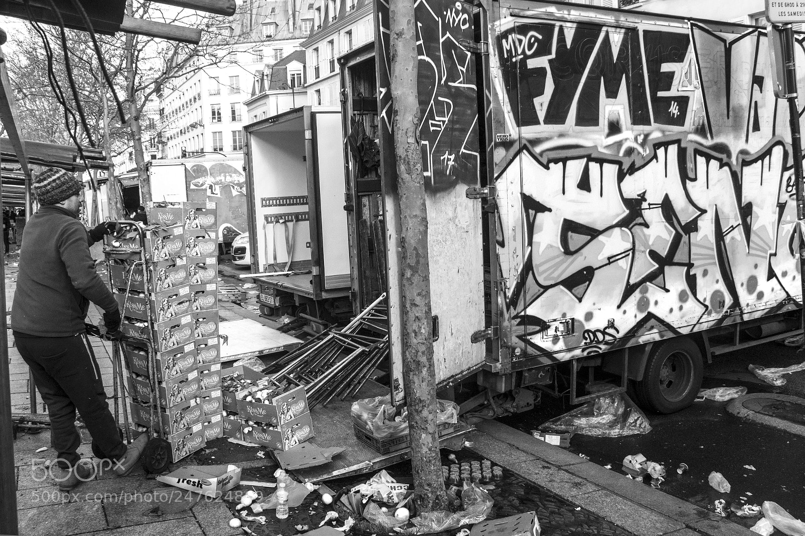 Canon EOS 700D (EOS Rebel T5i / EOS Kiss X7i) sample photo. Le marché photography