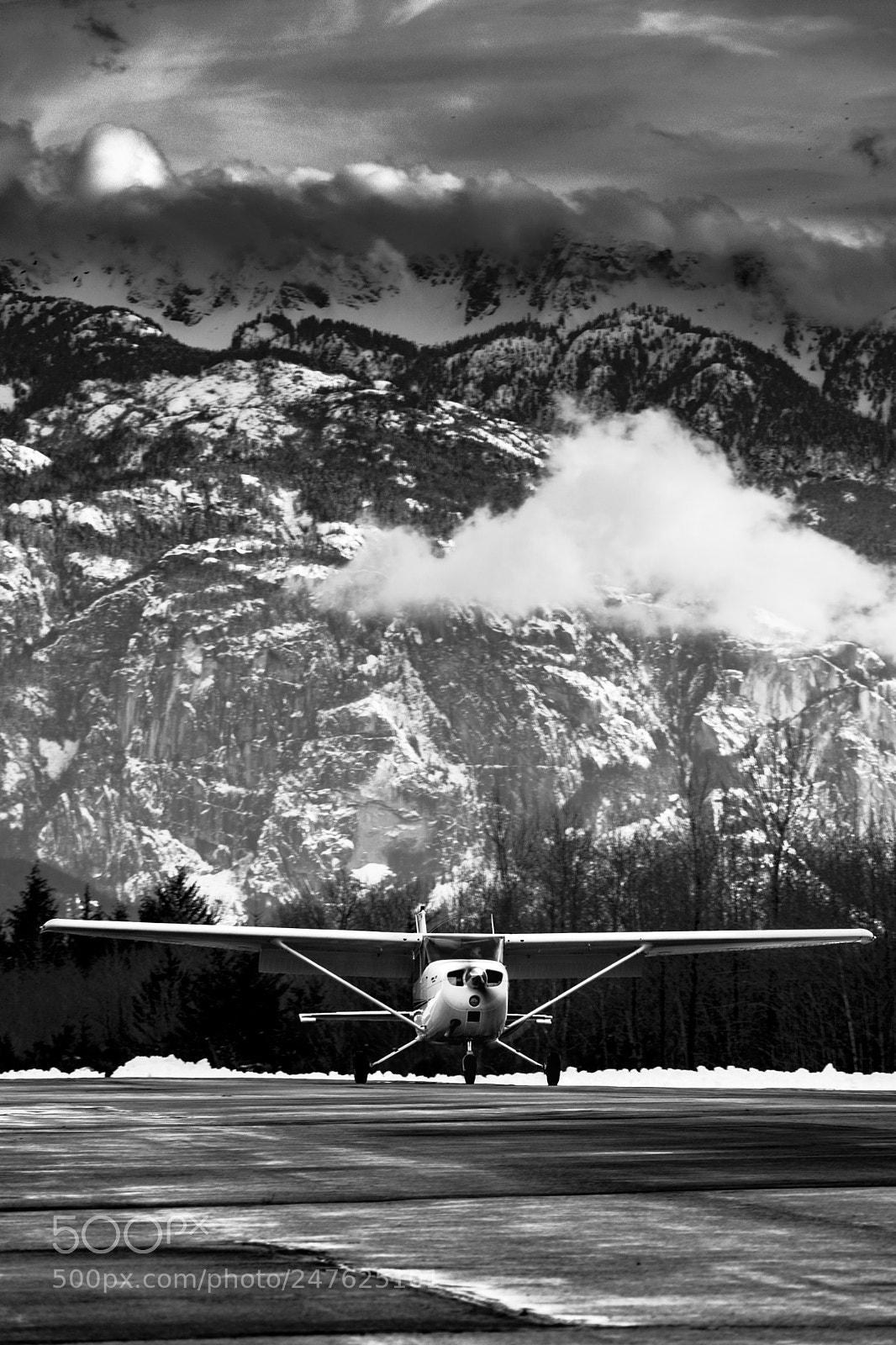 Canon EOS 80D sample photo. Squamish airport b&w photography