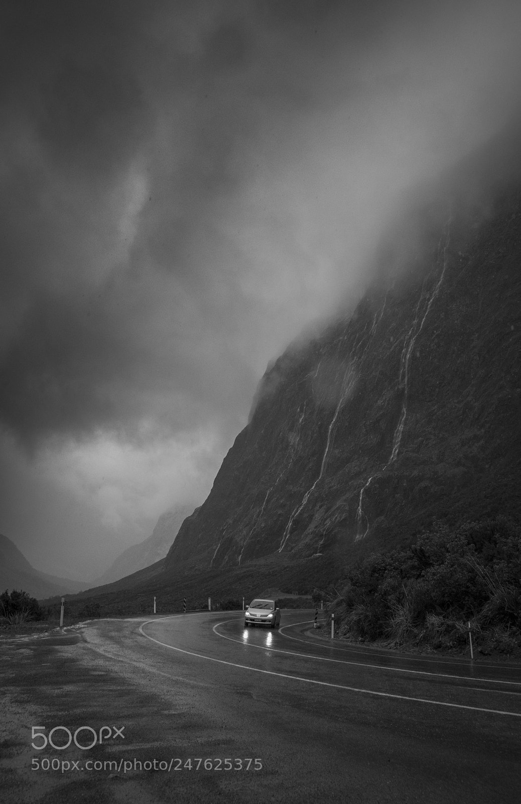 Nikon D7100 sample photo. Foggy drive photography