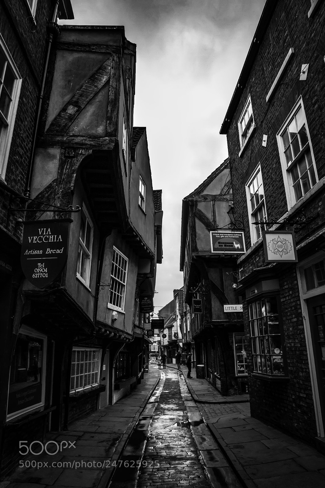Canon EOS 7D sample photo. Shambles bw photography