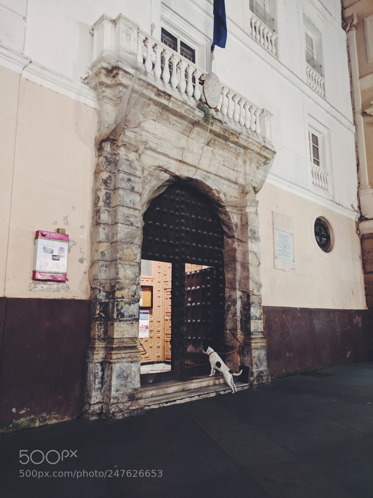 Xiaomi Mi A1 sample photo. Church door photography